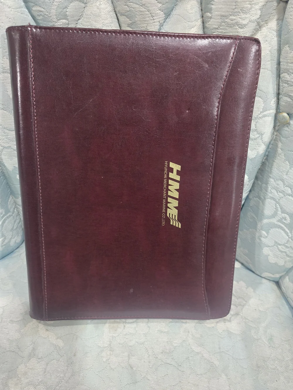 Vintage Leather Portfolio Folio Notebook Organizer - Burgundy